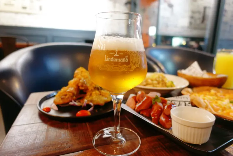 板橋美食。下班微醺。G+9鮮釀餐廳-板橋國光店(含菜單)。啤酒、炸物、義大利麵披薩