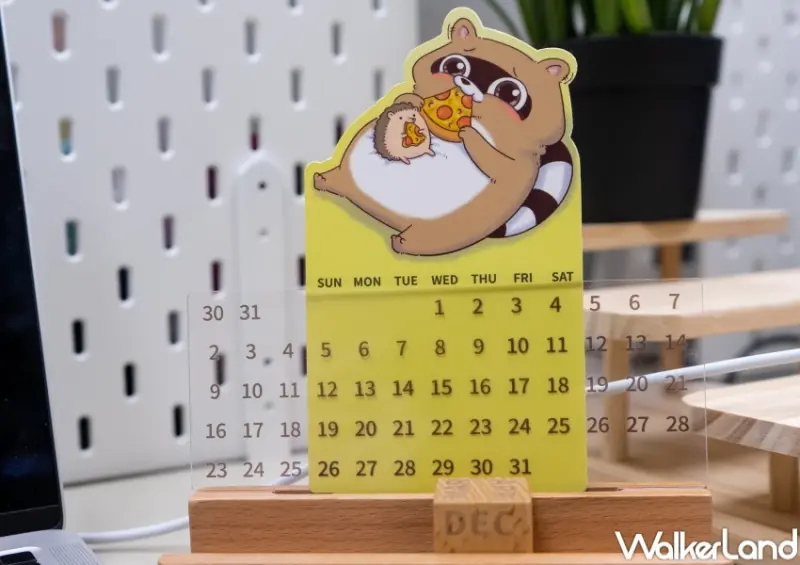 新夭 木質萬年曆 / WalkerLand窩客島整理提供 未經許可，不得轉載