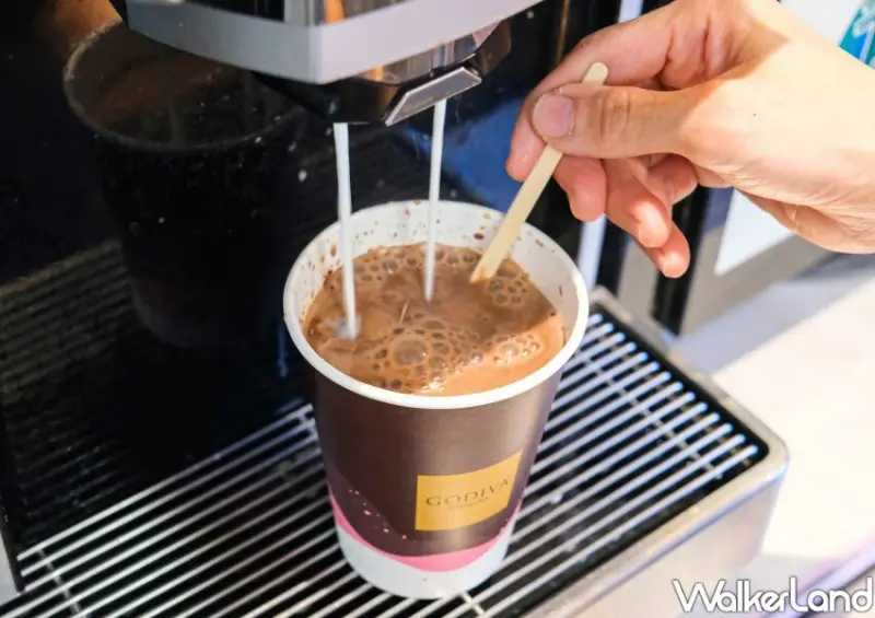 7-ELEVEN「GODIVA喜馬拉雅粉紅鹽熱巧克力」 / WalkerLand窩客島整理提供 未經許可不可轉載