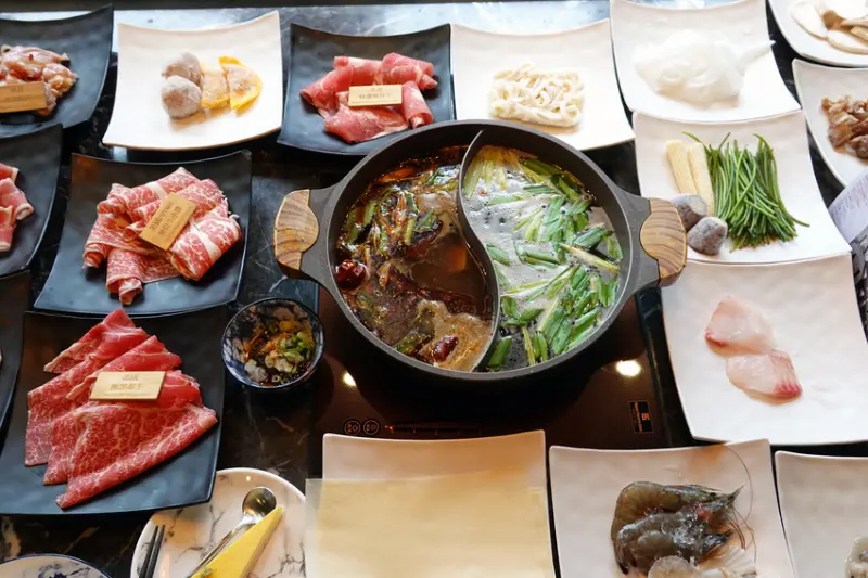 松江南京石‧撈麻辣鴛鴦鍋，和牛、哈根達斯吃到飽台北火鍋店，台北啤酒無限暢飲火鍋店，麻辣/魷魚螺肉蒜湯底讓食材更美味