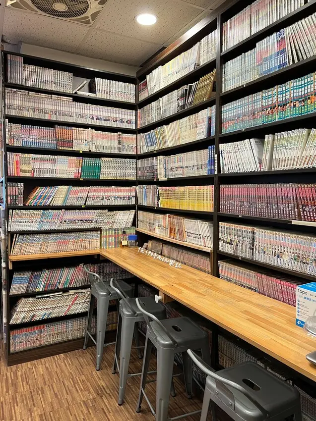  南港特色咖啡廳推薦：書與咖啡&喵甜圈/ WalkerLand窩客島整理提供 未經許可不可轉載