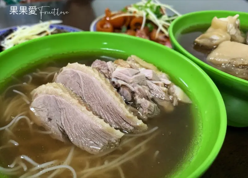 在地排隊人氣小吃，老闆自製辣椒更是一絕