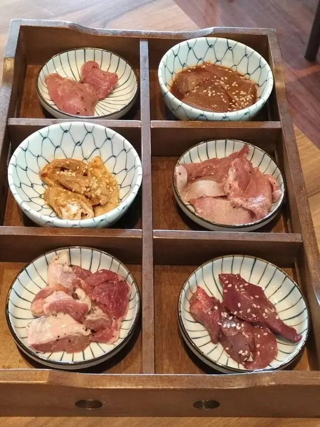 開鍋就送六宮格內臟｜如果你是炸控麻糬控這家直接來｜嘉義激安•焼肉道樂 ホルモン