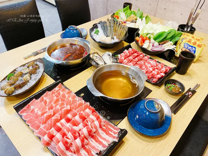 桃園火鍋推薦【山崎昆布鍋物】蔬食自助吧火鍋吃到飽，食材新鮮+活體龍蝦及海鮮，環境有質感還有包廂，生日優惠大放送-近藝文特區美食(桃園美食推薦2023)