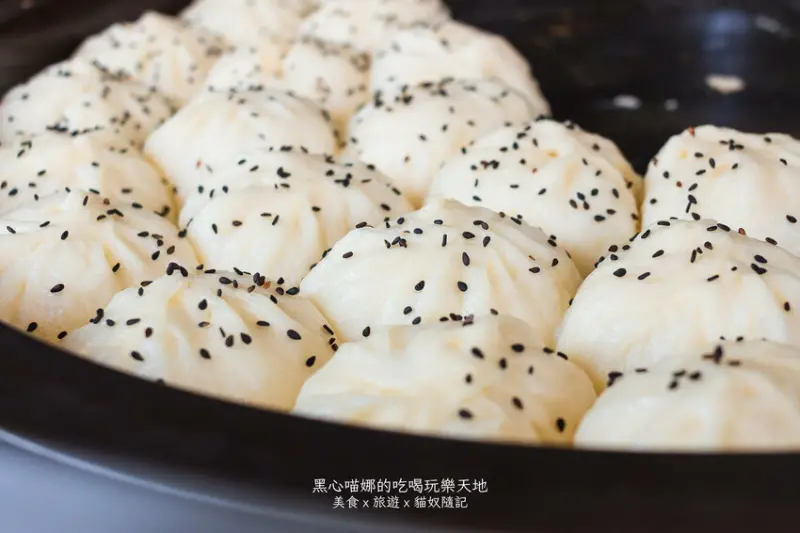 高雄三民︱燒包舖港式鮮肉包　肉鮮蔥香麵皮有嚼勁的好吃鮮肉包！