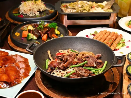 漢來軒｜台中烤鴨餐廳推薦，桌邊片鴨服務，激推六人，片鴨三吃，菜色豐富，多人聚餐推薦～