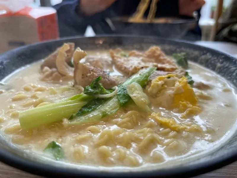 【台北中山美食】2023松江南京福咖啡Fu Café，泰日韓川式多種湯麵超暖胃，現做現煮，非典型咖啡店