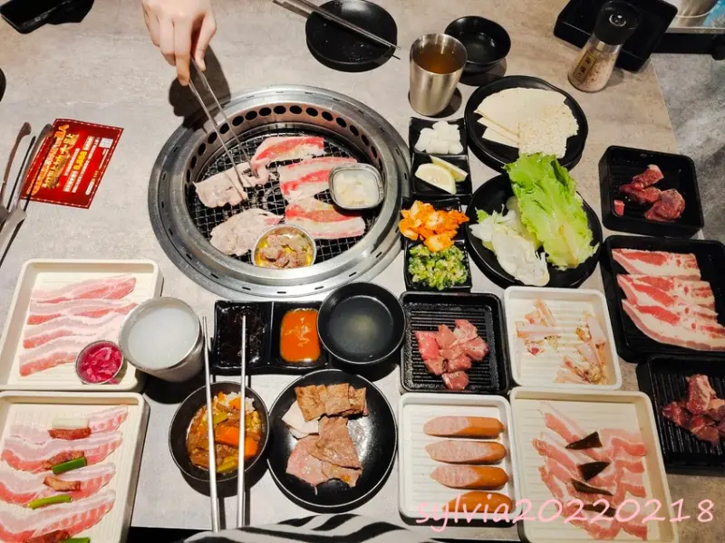 初訪，王品肉次方，吃到飽