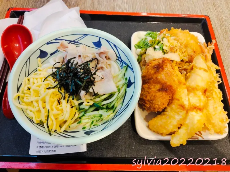 初訪，丸龜製麵，烏龍麵的世界。