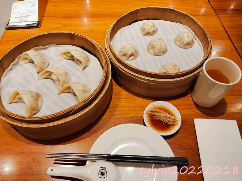 鼎泰豐，過於期待的一餐。