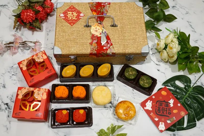 台中太平名店幸福圓糕餅2023兔年春節限定伴手禮-幸福圓手作坊玉兔迎富貴提籃禮盒，台灣在地新鮮食材製成新年禮盒2023