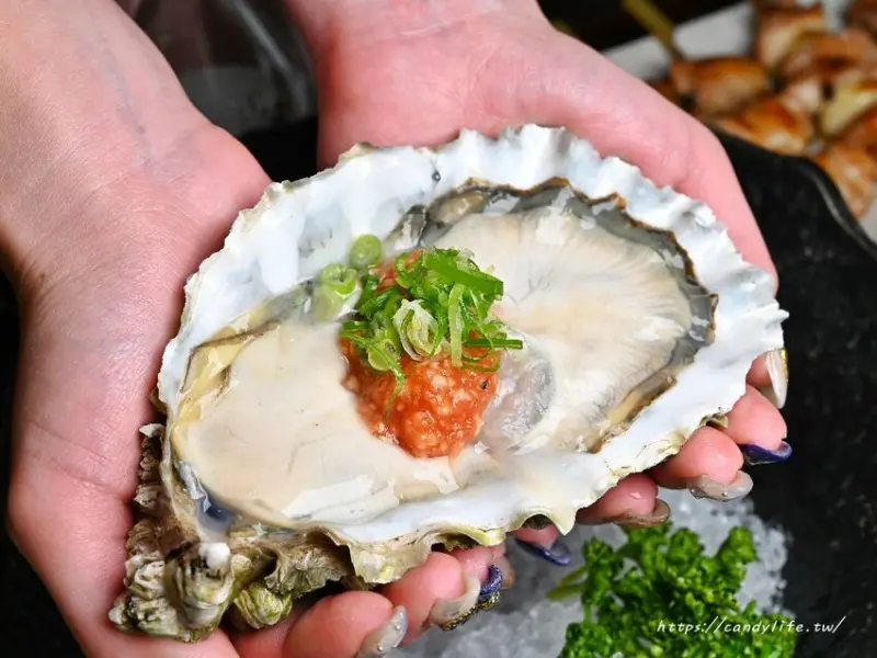 將軍府｜超浮誇巨大生蠔在這裡！沒訂位直接來吃不到～食尚玩家推薦台中深夜美食～