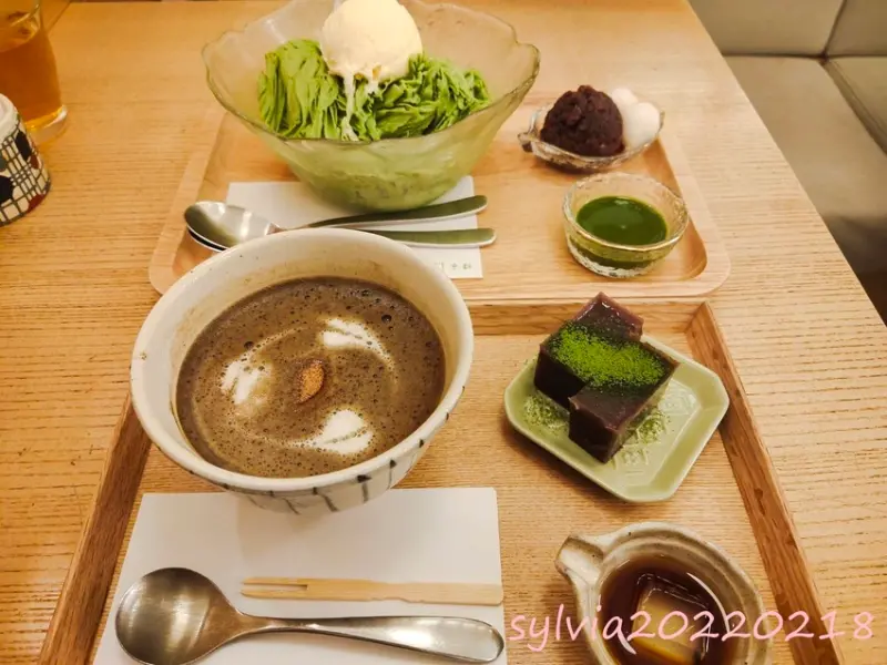 中山區，伊藤久右衛門，抹茶...專賣店。