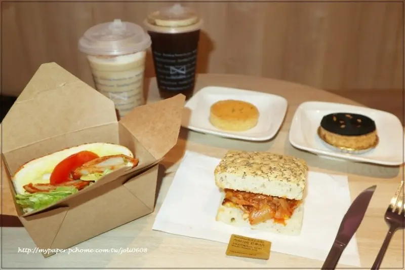 【NxCoffee】藝文直營店~桃園藝文特區新開咖啡廳 時尚科技裝潢好吸睛 不限時、附插座、有WIFI