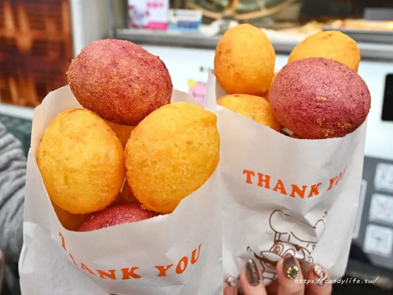 微笑地瓜球｜堪稱台中最巨地瓜球！整袋裝到滿，一開賣就人潮不斷～