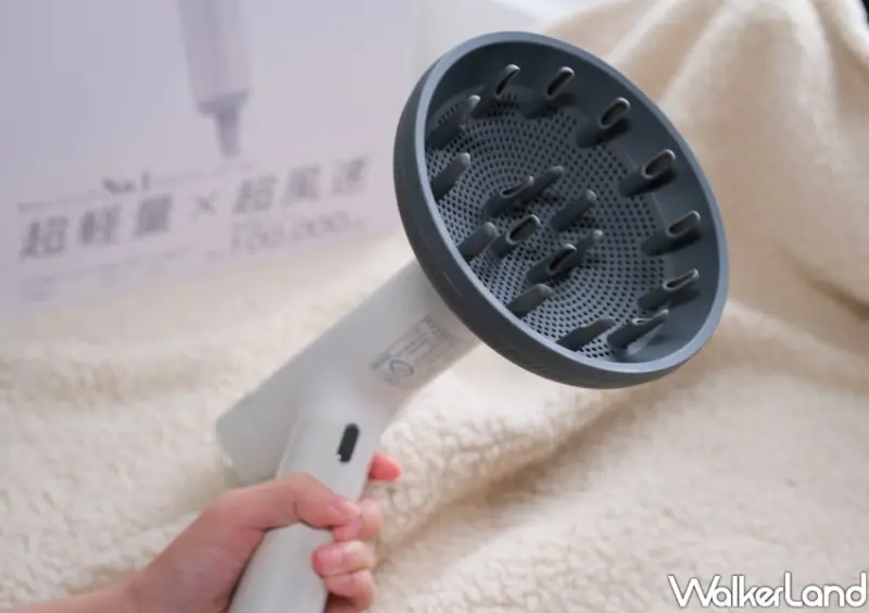 TESCOM「BLDC專業級負離子吹風機TD880ATW」/ WalkerLand窩客島整理提供 未經同意不可轉載