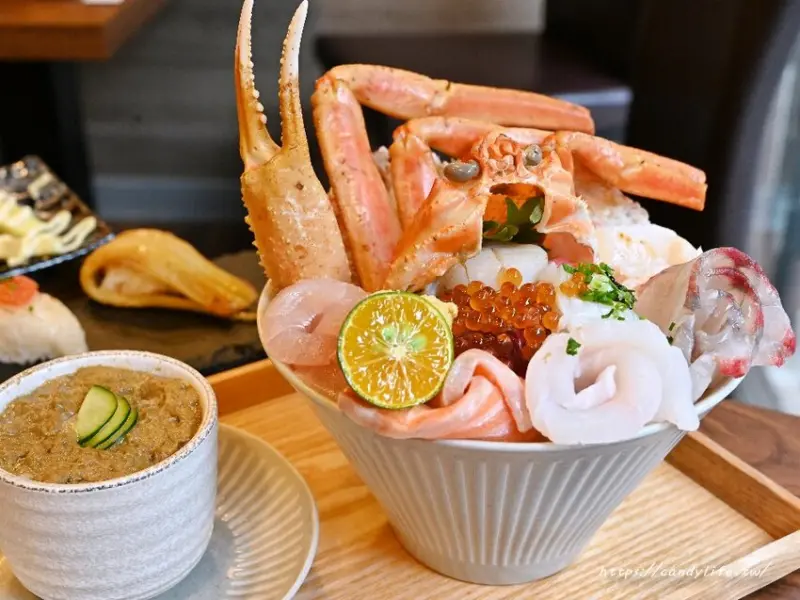 魚韻日式料理｜在地人激推高CP值日本料理，套餐只要680元，還有期間限定松葉蟹套餐