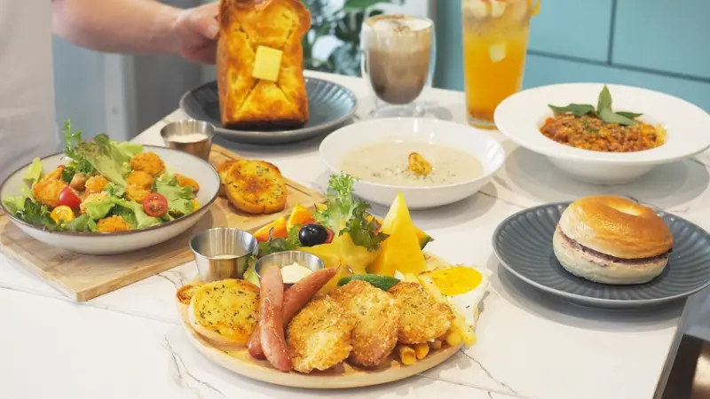 新開幕！【田野咖啡複合式餐飲】新鮮質感拼盤早午餐，義大利麵也好吃！近鳳山龍山寺、三民路家具街｜高雄早午餐｜鳳山美食｜鳳山早午餐｜網美餐廳