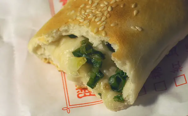 林口 《勝興碳烤缸爐餅》 林口的阜杭豆漿!