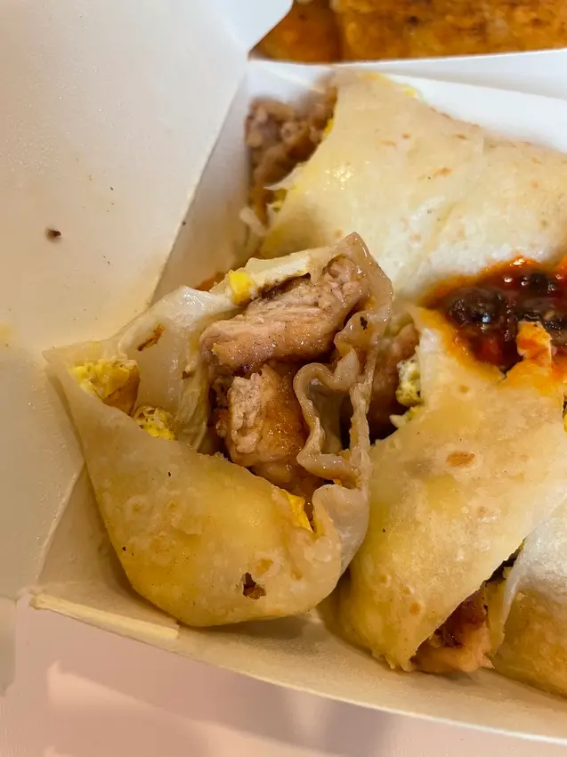 在地人吃的早餐 | 真的好吃到「嘎嘎叫」蛋餅 | 吃米吃米吃米 | 台灣食客大集合