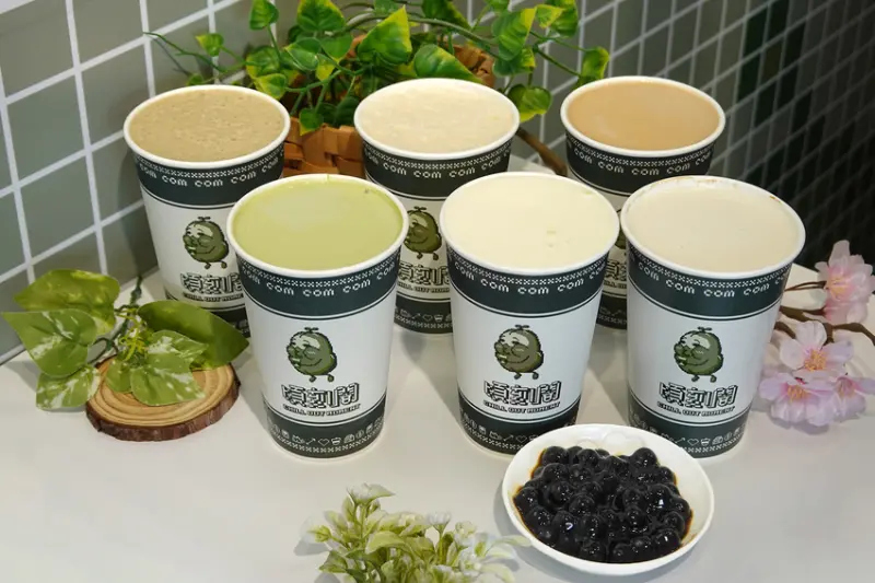 好喝又好玩的士林飲料店推薦-頃刻間綠豆沙牛奶專賣店，好喝士林手搖飲料外送推薦