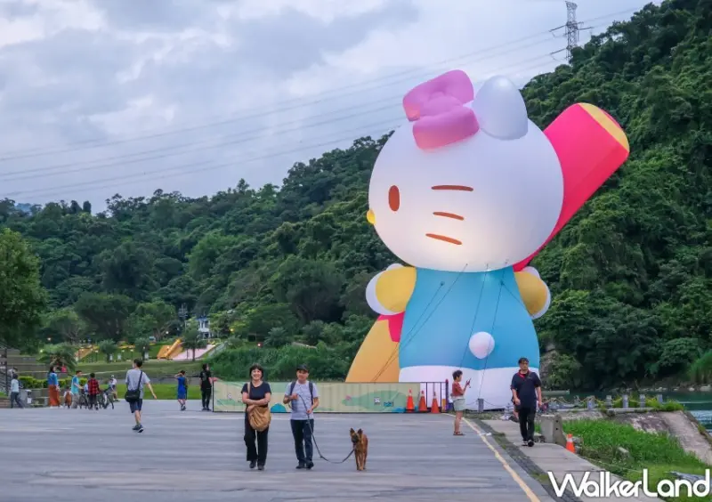 新店碧潭三麗鷗光雕秀「三麗鷗碧潭寫生趣」/ WalkerLand窩客島整理提供 未經同意不可轉載