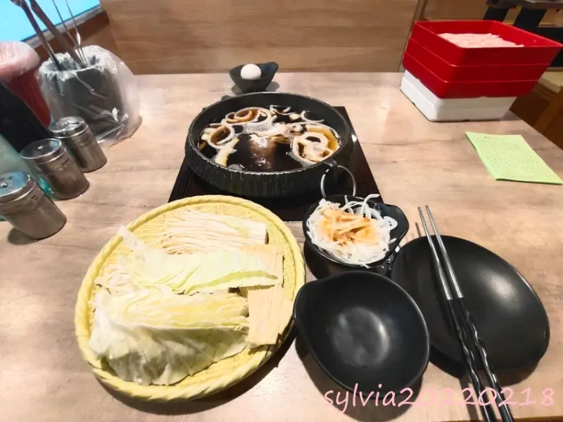 初訪，潮肉壽喜燒敦南店，鍋物吃到飽。