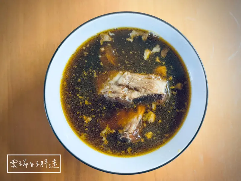 吳老爸料理包 | 暖心宵夜推薦，８分鐘美味就上桌！