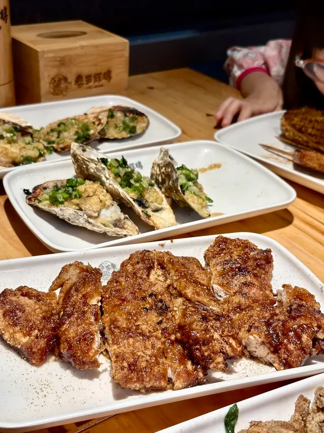 [台北。信義] 象山站︱可以看到101有好吃烤生蠔海鮮烤肉雞排炸物︱老王炸烤北醫店可內用外帶外送︱試吃邀稿