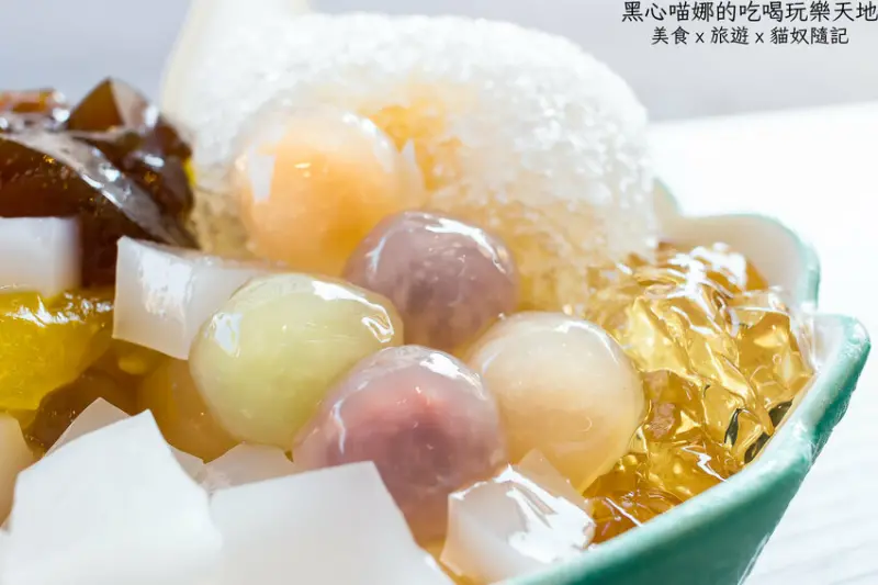 高雄前鎮︱昨日時光手作豆花．冷凍芋頭專賣店　超飽！Ｑ綿不甜膩的冷凍芋也太大塊！古早味綜合豆花任選三種料只要５０元！