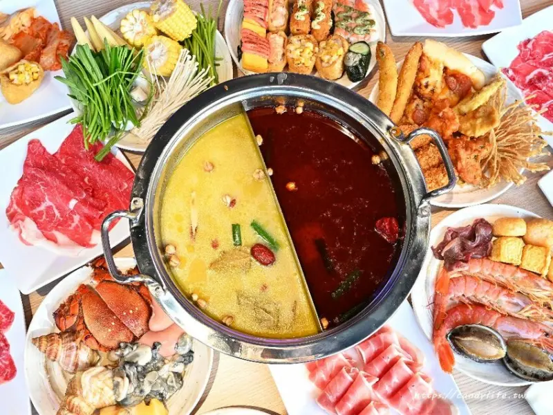 饗麻饗辣 PLUS｜台南人氣火鍋吃到飽進軍台中LaLaport，澳洲M9和牛等多達百樣食材自助式吃到飽，慶開幕四人同行再送龍蝦！