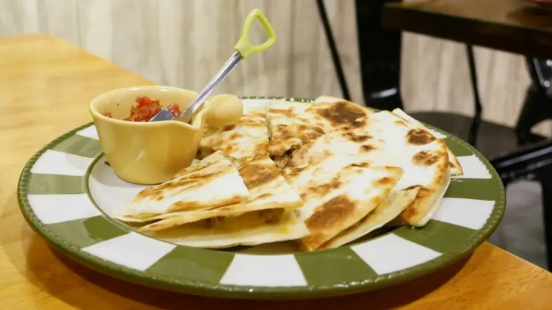 食坪異國美食-近龍潭國小、區公所，提供墨西哥菜、義大利料理，也有開胃菜、甜點及2-6人套餐(￣︶￣*))