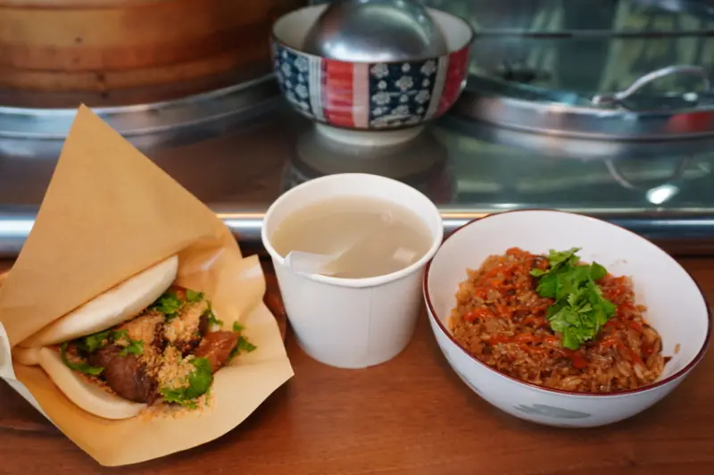 [台北中山美食] 福刈包- 林森北路隱藏版深夜美食 | 福源花生粉 x 每日限量現點現做 | 中山捷運美食 | 條通美食推薦