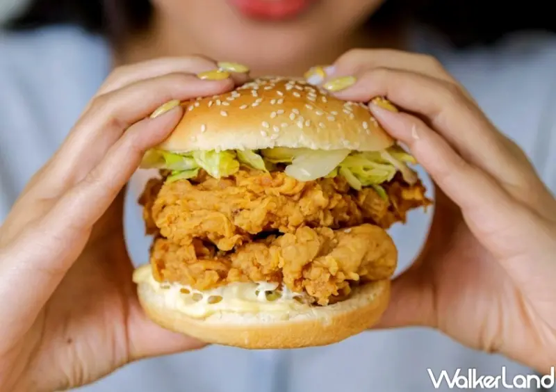 肯德基新品 雙層咔啦雞腿堡 / WalkerLand窩客島整理提供 未經許可，不得轉載