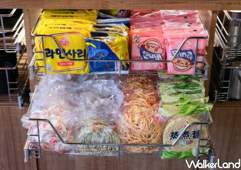 台北火鍋吃到飽「辛巴適麻辣鍋」榴槤火鍋、榴槤吃到飽/ WalkerLand窩客島整理提供 未經同意不可轉載