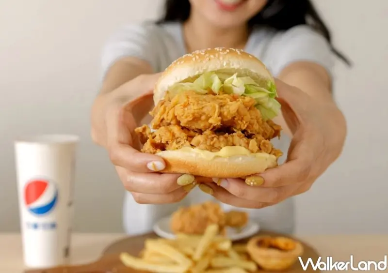 肯德基新品 雙層咔啦雞腿堡 / WalkerLand窩客島整理提供 未經許可，不得轉載