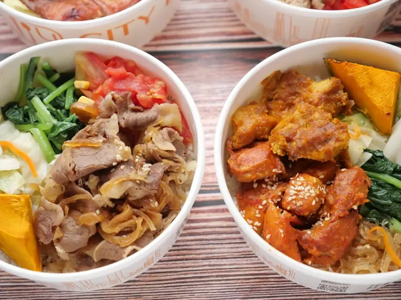 異國便當，健康蒸烤不油炸，內用白飯、雞湯吃到飽！