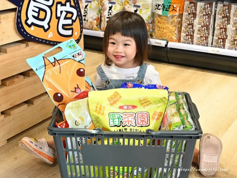 小吃貨進口食品｜零食控、吃貨們的天堂，各國超夯零食通通有，要補貨就來小吃貨進口食品～