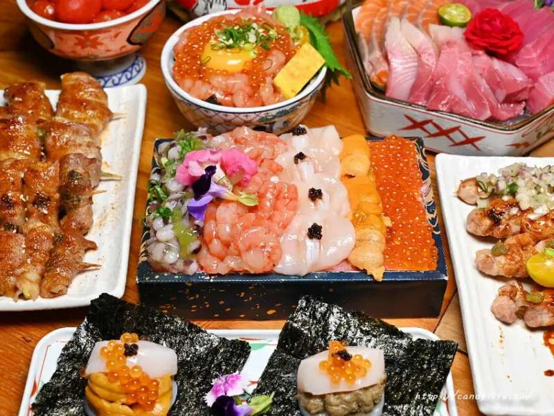 小麥所｜台中厲害深夜食堂，超浮誇生食丼飯，生魚片也超厚切，當月壽星還有酒樽爽敲優惠價～