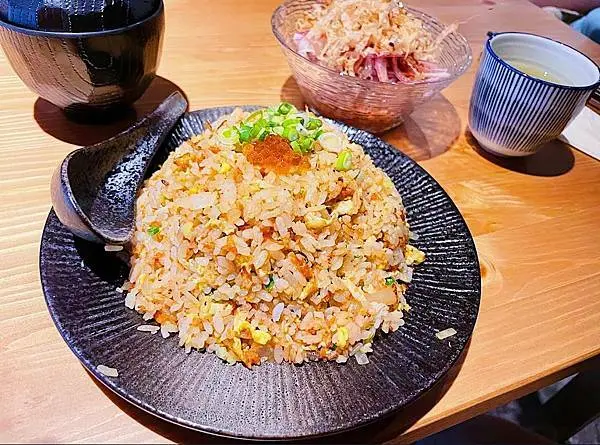 [台北日式]中山區民權東路站「半沢日本料理」平價又不失質感的新開日料小店/店員服務超貼心/一夜干美味超大推/附菜單