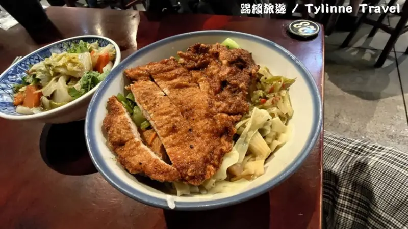 【鶯歌美食】厚道飲食店，傳統古早味美食 | 排骨飯、白菜滷 | 鶯歌老街