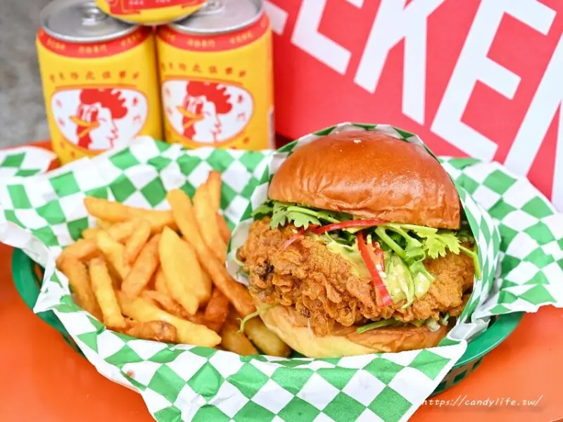 週末炸雞俱樂部｜北部人氣俱樂部進軍台中，凌晨也吃得到漢堡、炸雞、拉麵