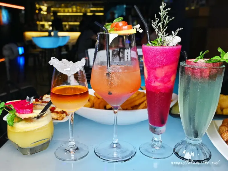 331音樂飛鏢餐酒館｜台中特色餐酒館，將調酒結合台灣菜，還有厲害駐唱歌手及飛鏢機