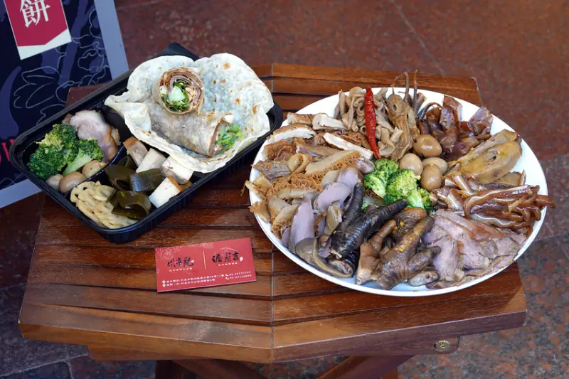 台北滷味推薦-渥寶吉四川麻辣滷味南陽二店，川串兒四川麻辣串串鍋四川滷味冒菜，四川麻辣滷味、捲餅套餐外送外帶
