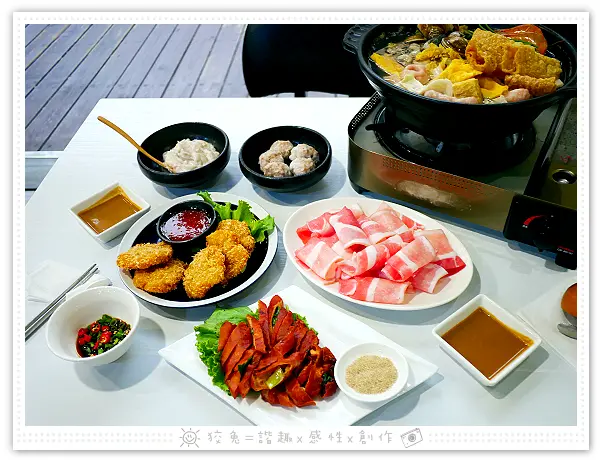 [高雄食記] 千槢小館~苓雅區排隊美食推薦！高雄人氣火鍋店近武廟！招牌酸菜白肉鍋、金錢蝦餅、酥炸肥腸！