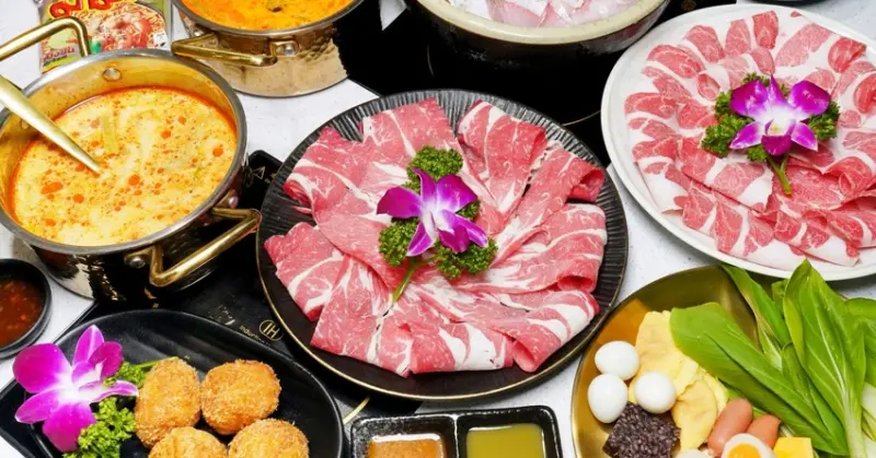 一個人也能輕鬆享用泰式火鍋！7種南洋湯底口味，還有豐富野菜吧、飲料與泰國明果冰淇淋吃到飽！來店出示文章打9折再送蝦餅！