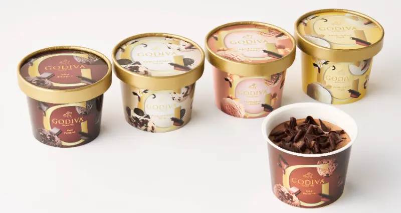 GODIVA「杯裝冰淇淋」奢華上市！含有捲狀巧克力片增添口感