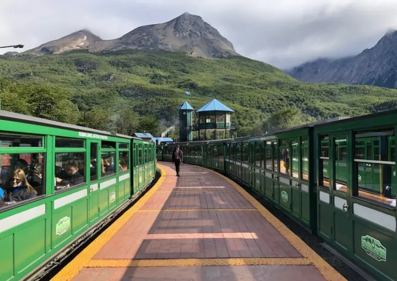 雄獅旅遊、Seabourn璽寶郵輪「南望夢想 世界之最」 / WalkerLand窩客島整理提供 未經許可不可轉載