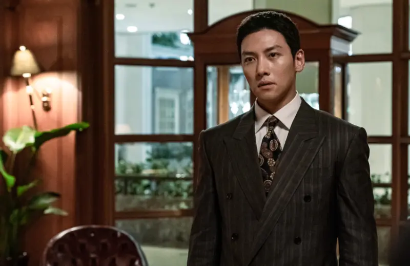 上演「不能相信任何人」系列心理戰