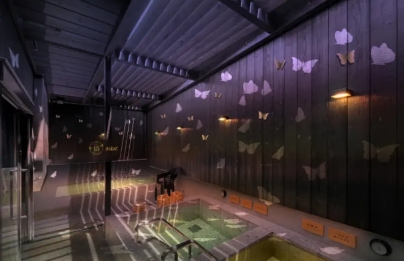 SABON×堀田湯：露天浴池